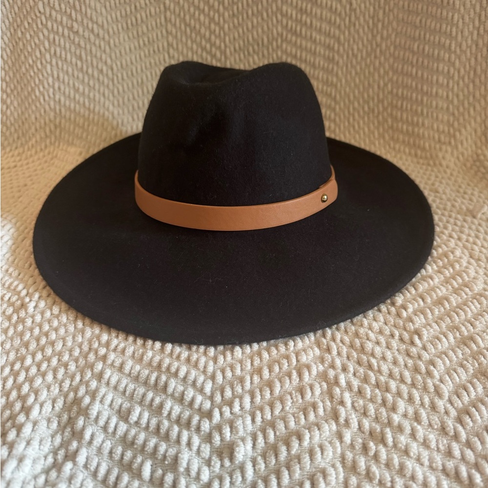 Black Wide-Brim Hat with Tan Band